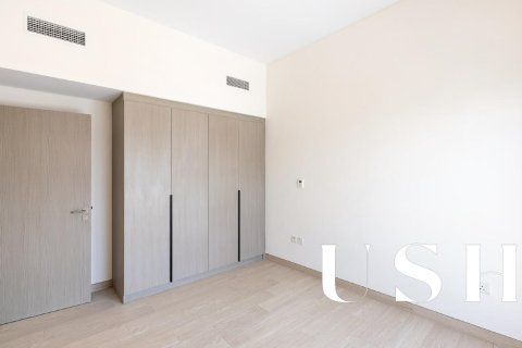 Villa in Al Furjan, Dubai 4 bedrooms, 358 sq.m. № 39117 - photo 13