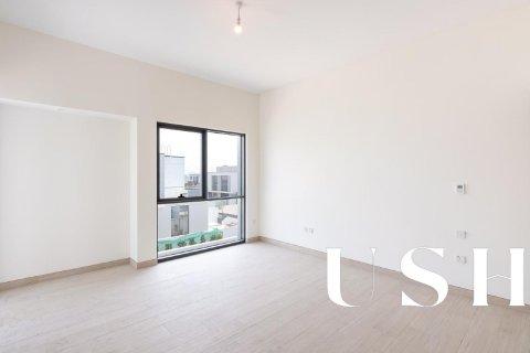 Villa in Al Furjan, Dubai 4 bedrooms, 358 sq.m. № 39117 - photo 5