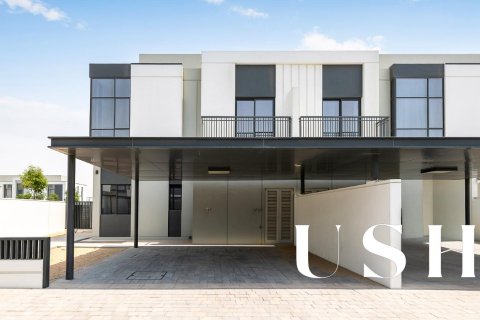 Villa in Al Furjan, Dubai 4 bedrooms, 358 sq.m. № 39117 - photo 1