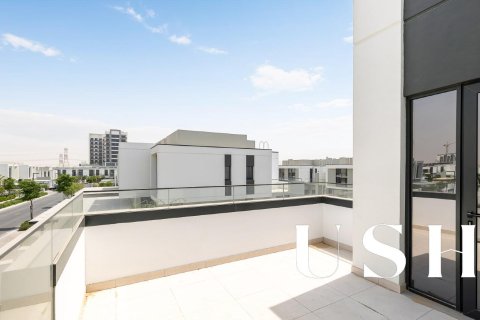 Villa in Al Furjan, Dubai 4 bedrooms, 358 sq.m. № 39117 - photo 16
