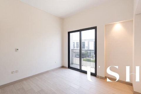 Villa in Al Furjan, Dubai 4 bedrooms, 358 sq.m. № 39117 - photo 7