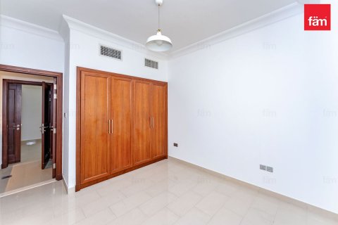 Villa in Dubai 4 bedrooms, 578.7 sq.m. № 141976 - photo 30