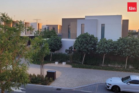 Villa in Dubai 4 bedrooms, 249.2 sq.m. № 141977 - photo 10