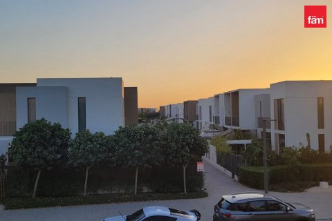 Villa in Dubai 4 bedrooms, 249.2 sq.m. № 141977 - photo 9