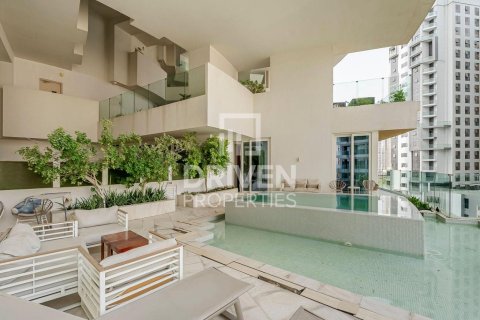 Appartement à Jumeirah Village Circle, Dubai, 2 chambres, 260 m², № 86281