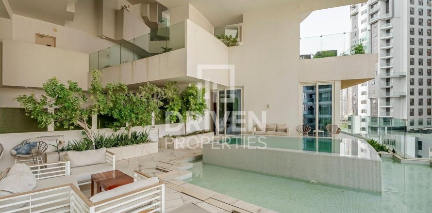 Appartement à Jumeirah Village Circle, Dubai, 2 chambres, 260 m², № 86281