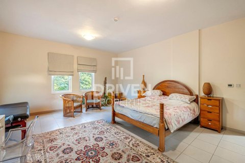 فيلا في فيلات, دبي 5 غرف نوم , 585 م² رقم 86272 - صورة 2