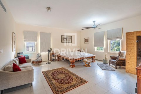 فيلا في فيلات, دبي 5 غرف نوم , 585 م² رقم 86272 - صورة 23