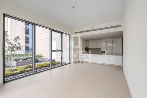 Apartment in Al Wasl, Dubai 3 bedrooms, 200 sq.m. № 19893 - photo 1