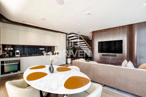 Penthouse in Business Bay, Dubai 2 bedrooms, 205 sq.m. № 19903 - photo 1