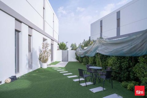 Townhouse in Tilal Al Ghaf, Dubai 4 bedrooms, 243.5 sq.m. № 67426 - photo 8