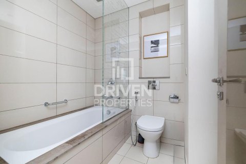 Apartment in DAMAC Towers by Paramount, Business Bay, Dubai 2 bedrooms, 128.95 sq.m. № 129625 - photo 11