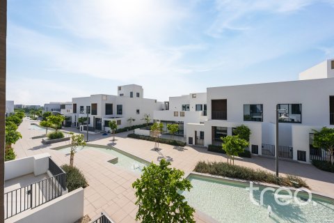 Adosado en Arabian Ranches 3, Dubai, 4 dormitorios, 276.76 m², № 138031 - foto 12