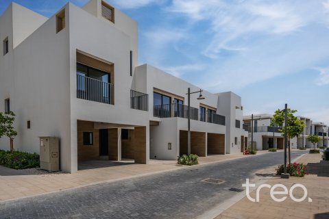 Adosado en Arabian Ranches 3, Dubai, 4 dormitorios, 276.76 m², № 138031 - foto 3