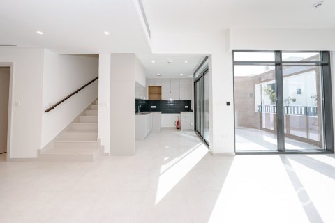 Adosado en Arabian Ranches 3, Dubai, 4 dormitorios, 276.76 m², № 138031 - foto 9
