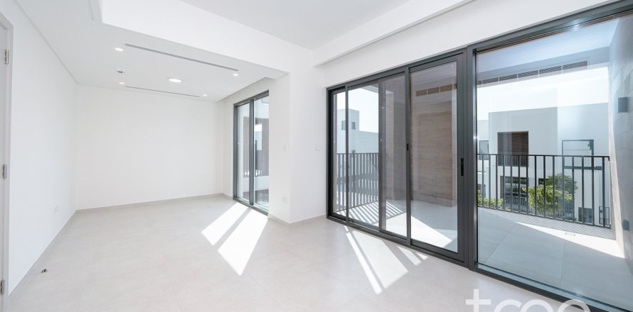 Adosado en Arabian Ranches 3, Dubai, 4 dormitorios, 276.76 m², № 138031
