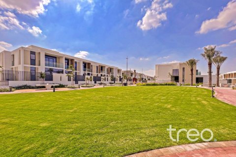Купить таунхаус в Ruba, Arabian Ranches 3, Дубай: 4 спальни, 233м², № 138039 - фото 3