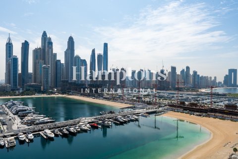 Apartment in Dubai Harbour, Dubai 2 bedrooms, 116.63971650 sq.m. № 110475 - photo 5