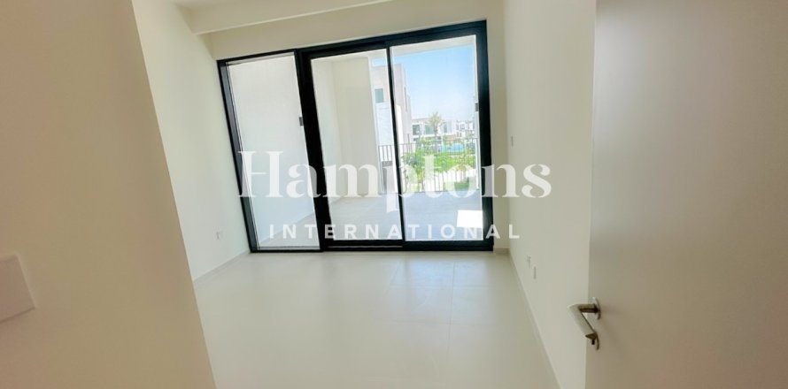 Townhouse in Arabian Ranches 3, Dubai 3 bedrooms, 126.73 sq.m. № 110476
