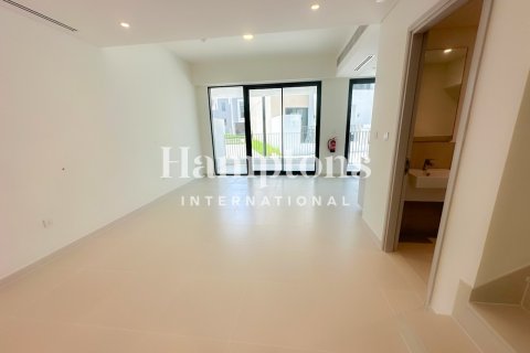 Townhouse in Arabian Ranches 3, Dubai 3 bedrooms, 126.72991133 sq.m. № 110476 - photo 10