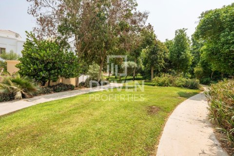 Land in Al Barari, Dubai 742 sq.m. № 65670 - photo 2