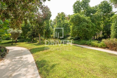 Land in Al Barari, Dubai 742 sq.m. № 65670 - photo 1