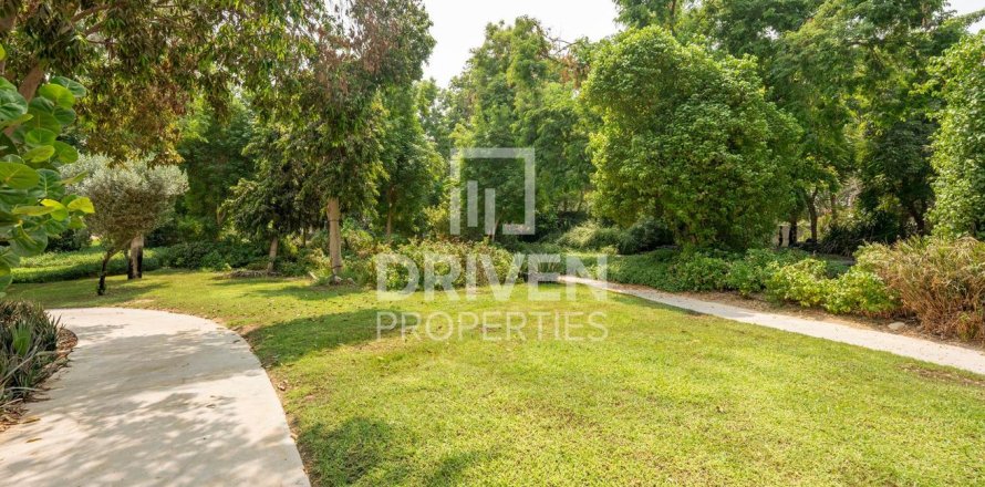 Land in Al Barari, Dubai 742 sq.m. № 65670