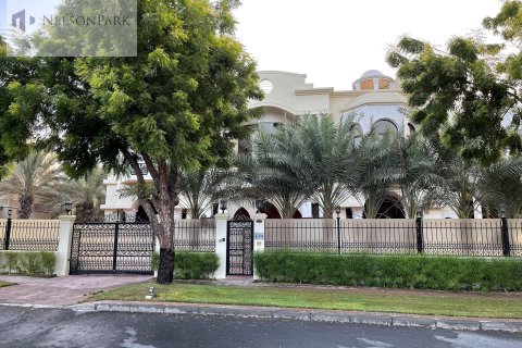 فيلا في Sector E, Emirates Hills, دبي 7 غرف نوم , 1723.7 م² رقم 9053 - صورة 1
