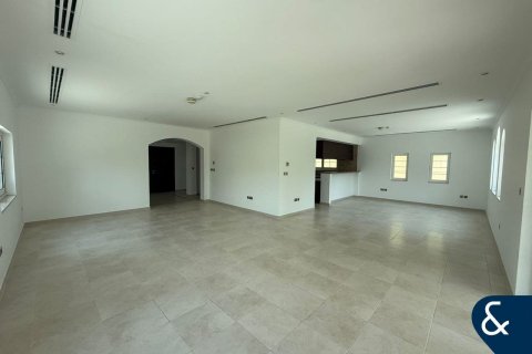 Villa en Legacy, Jumeirah Park, Dubai, 3 dormitorios, 328 m², № 76732 - foto 3