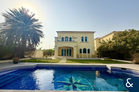 Villa en Legacy, Jumeirah Park, Dubai, 3 dormitorios, 328 m², № 76732 - foto 1
