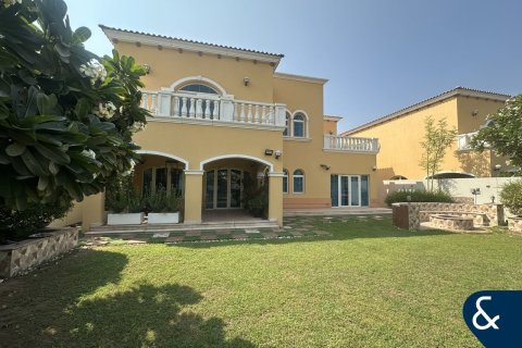 Villa en Legacy, Jumeirah Park, Dubai, 5 dormitorios, 509 m², № 76730 - foto 2