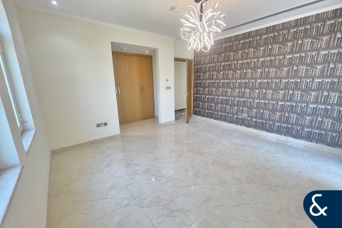 Villa en Legacy, Jumeirah Park, Dubai, 5 dormitorios, 509 m², № 76730 - foto 16