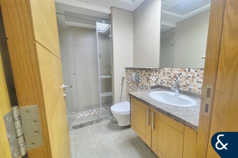 Villa en Legacy, Jumeirah Park, Dubai, 5 dormitorios, 509 m², № 76730 - foto 10