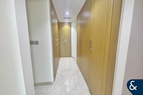 Villa en Legacy, Jumeirah Park, Dubai, 5 dormitorios, 509 m², № 76730 - foto 18