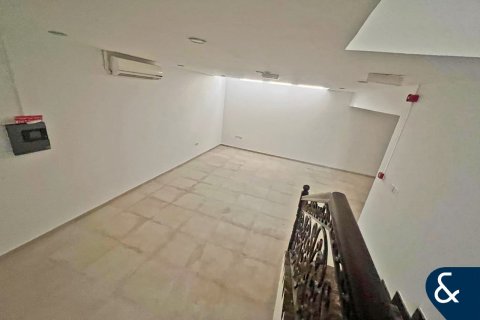Villa en The Villa, Dubai, 5 dormitorios, 570 m², № 76728 - foto 8