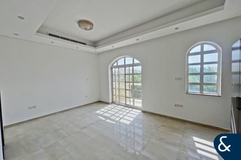 Villa en The Villa, Dubai, 5 dormitorios, 570 m², № 76728 - foto 11