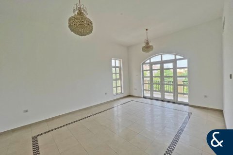 Villa en The Villa, Dubai, 5 dormitorios, 570 m², № 76728 - foto 18