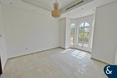 Villa en The Villa, Dubai, 5 dormitorios, 570 m², № 76728 - foto 20