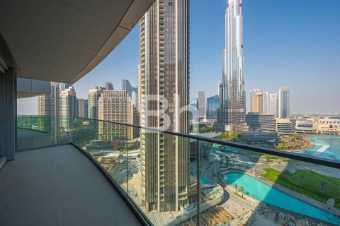 Apartment in Downtown Dubai (Downtown Burj Dubai), Dubai 3 bedrooms, 237 sq.m. № 21343 - photo 17