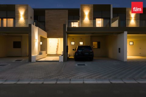 Villa in Dubai 4 bedrooms, 293.8 sq.m. № 83505 - photo 11