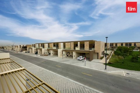 Villa in Dubai 4 bedrooms, 293.8 sq.m. № 83505