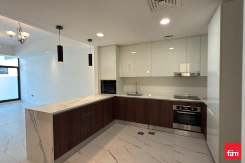 Villa in Dubai 4 bedrooms, 293.8 sq.m. № 83505 - photo 5