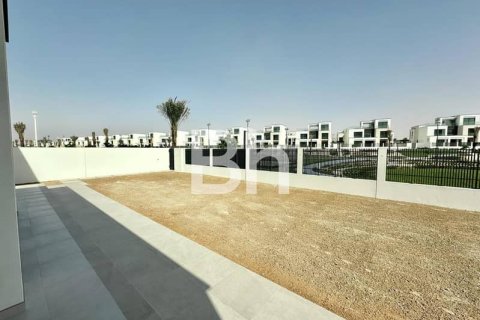 Townhouse in Arabian Ranches 3, Dubai 5 bedrooms, 509 sq.m. № 57671 - photo 4