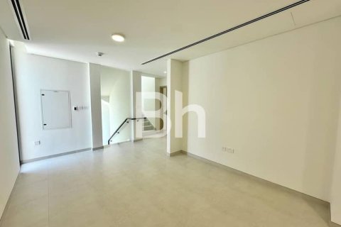 Townhouse in Arabian Ranches 3, Dubai 5 bedrooms, 509 sq.m. № 57671 - photo 12