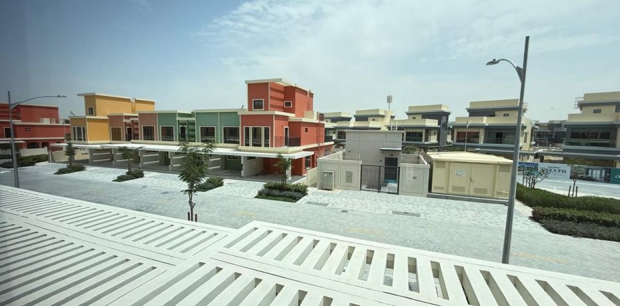 Maison de ville à Dubai, 5 chambres, 268.1 m², № 115008