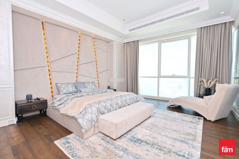 Apartment in Dubai 5 bedrooms, 566.7 sq.m. № 115007 - photo 16