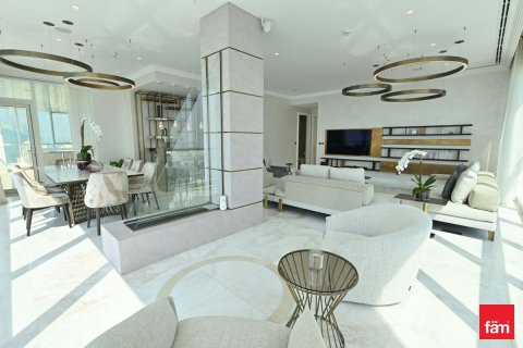 Apartment in Dubai 5 bedrooms, 566.7 sq.m. № 115007 - photo 6