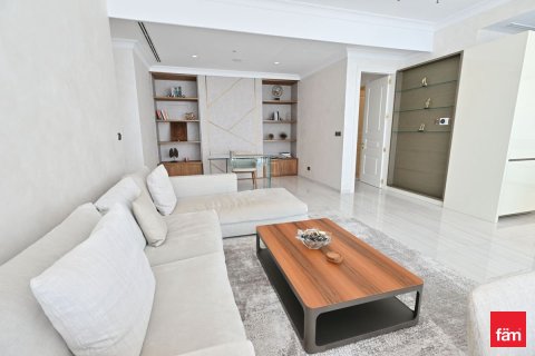 Apartment in Dubai 5 bedrooms, 566.7 sq.m. № 115007 - photo 8