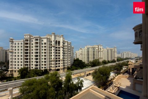 Снять в аренду квартиру в Пальме Джумейре, Дубай: 3 спальни, 224.3м², № 115006 - фото 28