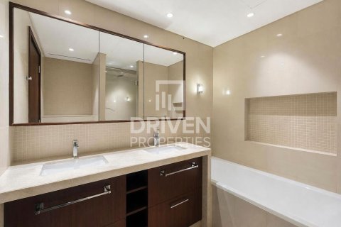 Appartement à Boulevard Point, Downtown Dubai (Downtown Burj Dubai), Dubai, 2 chambres, 131.36 m², № 128811 - photo 12